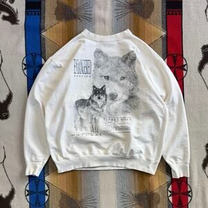Vintage 90s Timber Wolf Endangered Species Animal Crewneck Sweatshirt Size Large